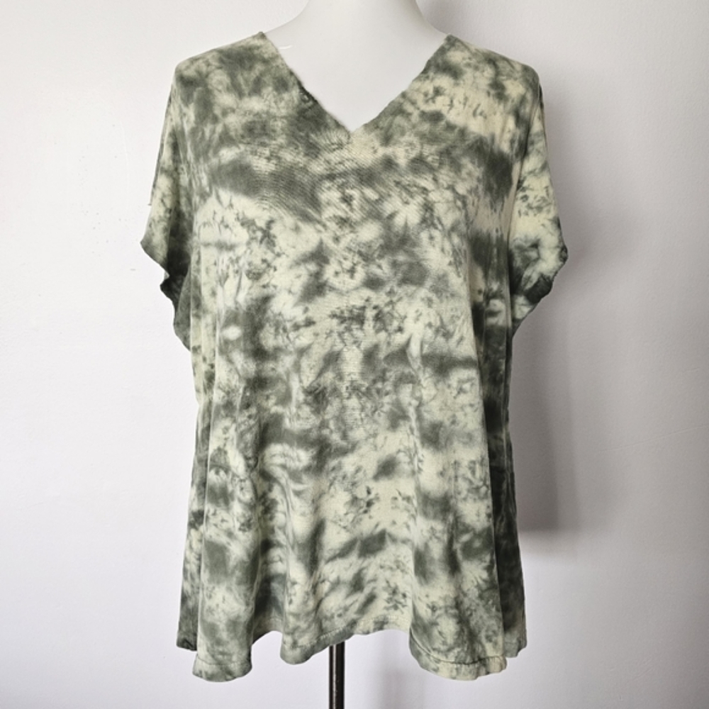 Inked & Faded Olive Tie Dye Vneck Cutout Detail Short Sleeve Tee Size Large